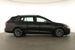 Volkswagen Golf - 2021