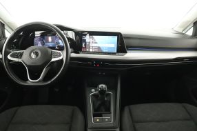 Volkswagen Golf - 2021