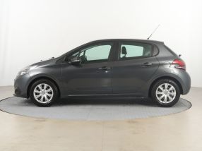 Peugeot 208 - 2016