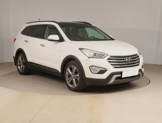 Hyundai Grand Santa Fe
