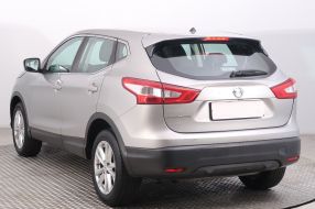 Nissan Qashqai - 2015