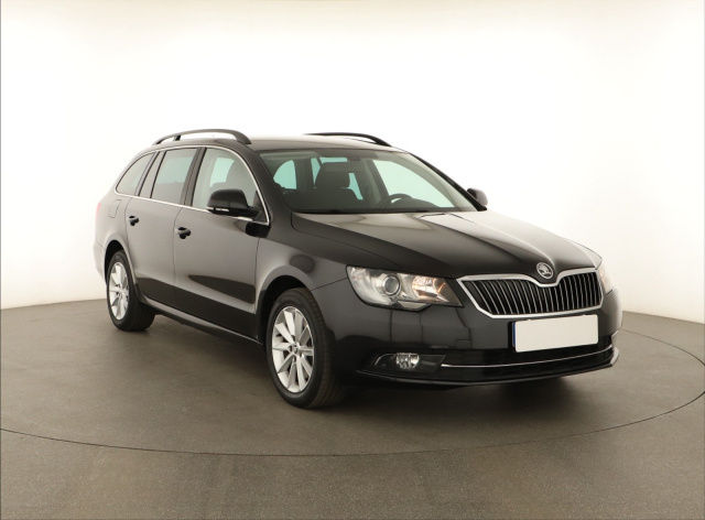 Škoda Superb 2013