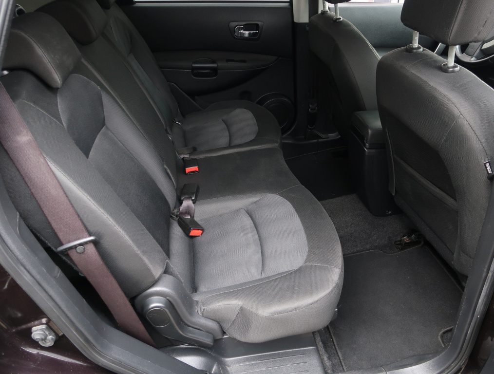 Nissan Qashqai+2
