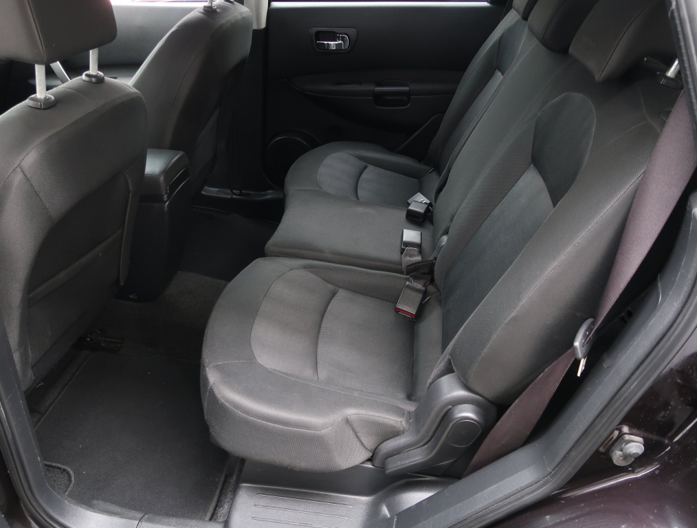 Nissan Qashqai+2