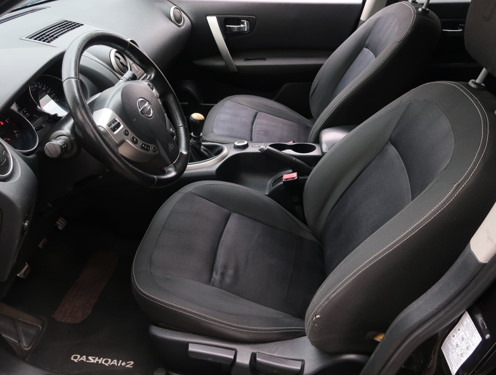 Nissan Qashqai+2