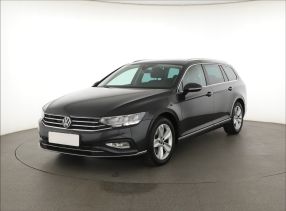 Volkswagen Passat - 2022