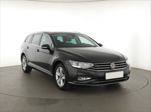 Volkswagen Passat 2022
