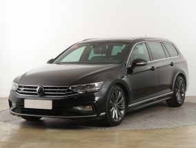 Volkswagen Passat - 2021