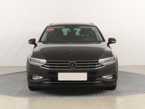 Volkswagen Passat - 2021