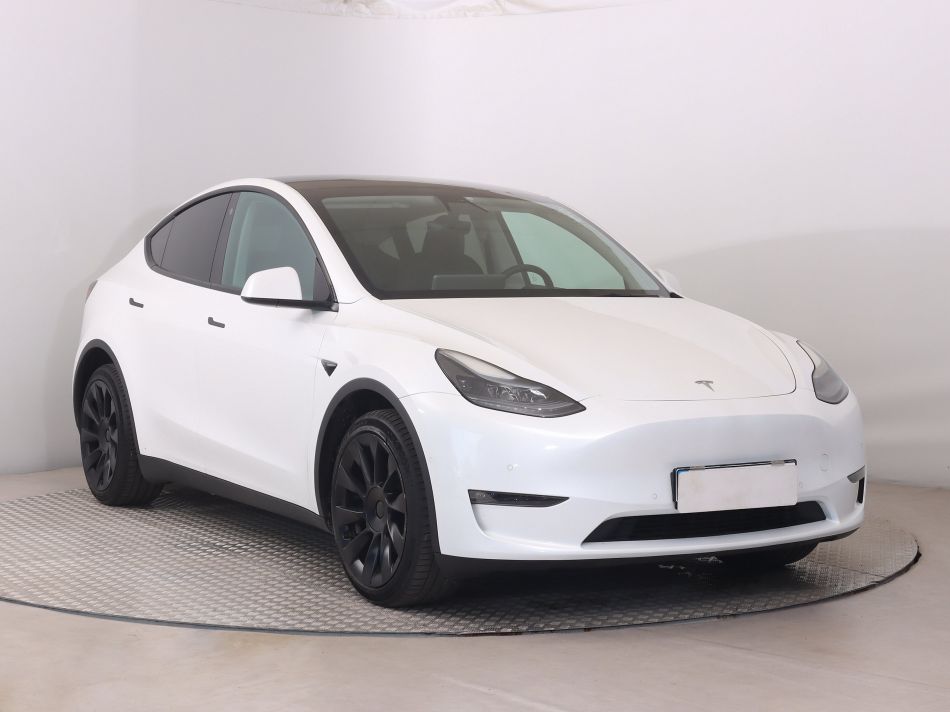 Tesla Model Y - 2022
