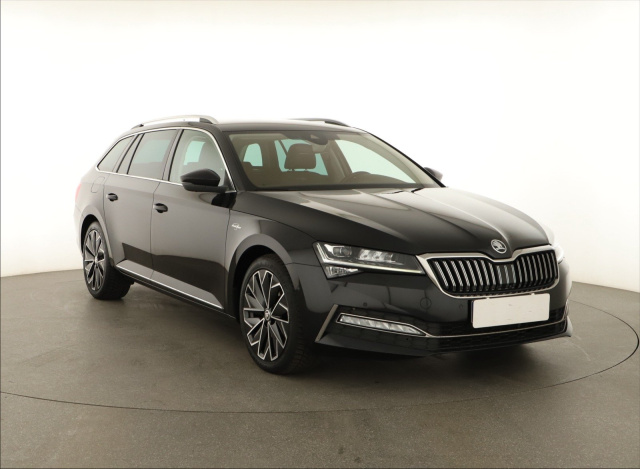 Škoda Superb 2021