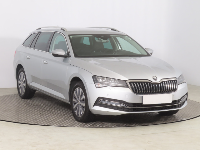 Škoda Superb 2021