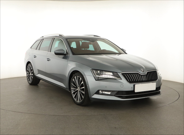 Škoda Superb 2016
