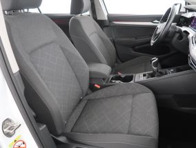 Volkswagen Golf - 2022