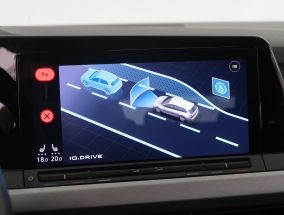 Volkswagen Golf - 2022