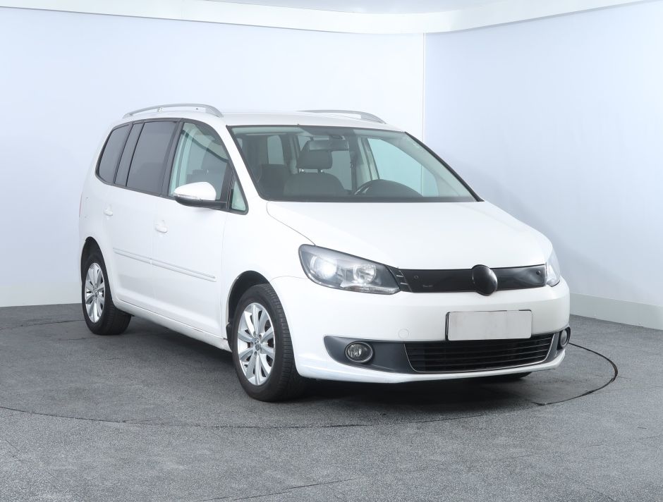 Volkswagen Touran - 2012