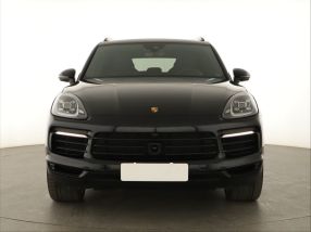 Porsche Cayenne - 2019