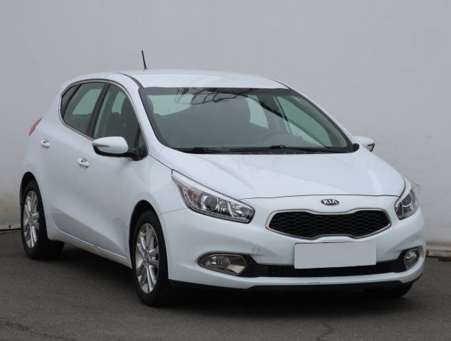 Kia Ceed, 2013