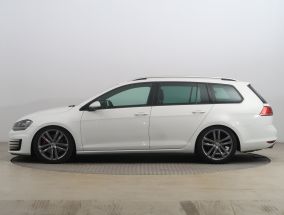 Volkswagen Golf - 2016