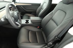 Tesla Model Y - 2022