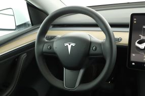 Tesla Model Y - 2022