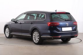 Volkswagen Passat - 2016