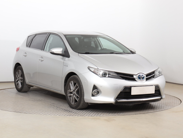 Toyota Auris 2015