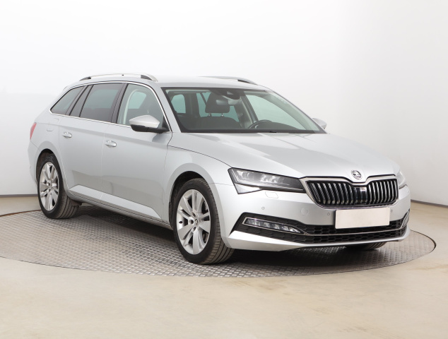 Škoda Superb 2021