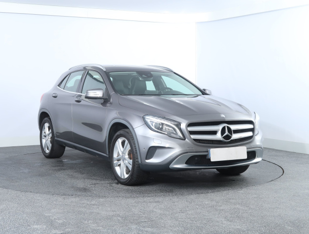 Mercedes-Benz GLA 2016