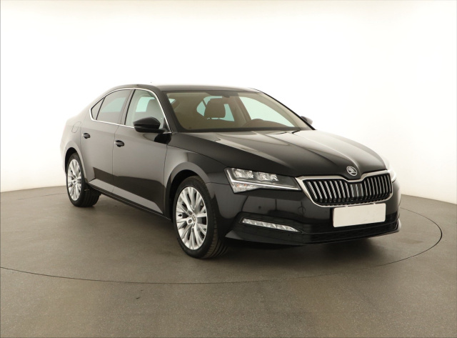 Škoda Superb 2021