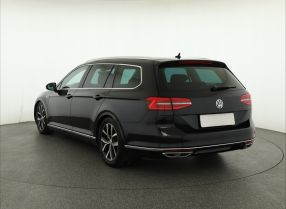 Volkswagen Passat - 2015