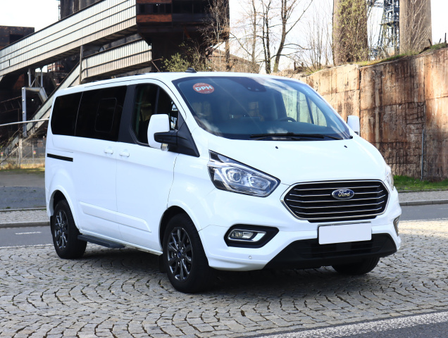 Ford Tourneo Custom 2020