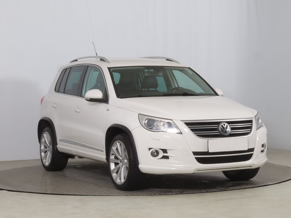 Volkswagen Tiguan - 2010