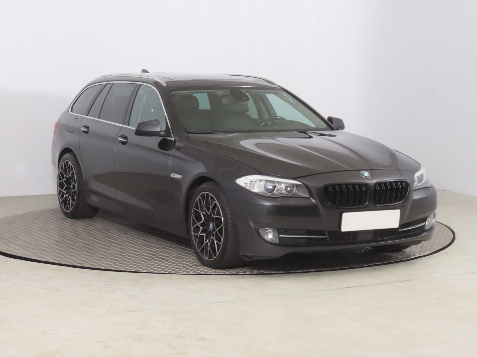 BMW 5 - 2012