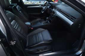Volkswagen Passat - 2016