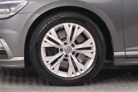 Volkswagen Passat - 2016