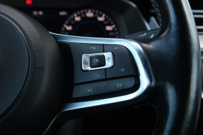 Volkswagen Passat - 2016