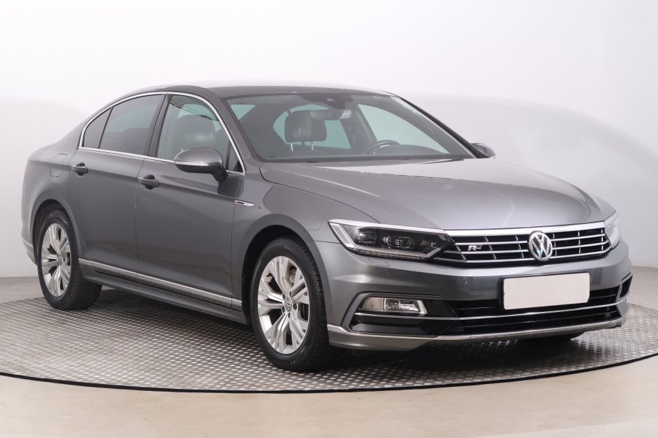 Volkswagen Passat - 2016