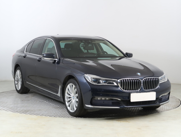 BMW 7 2016