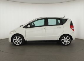 Mercedes-Benz A - 2010