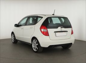 Mercedes-Benz A - 2010