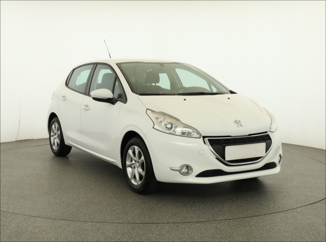 Peugeot 208 2014