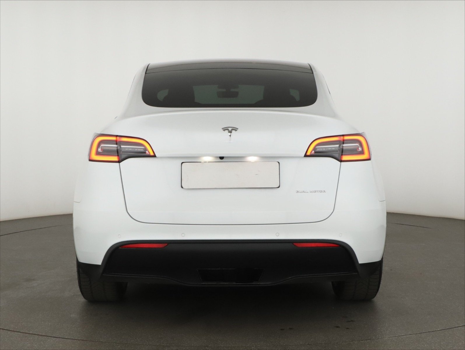 Tesla Model Y - 2022