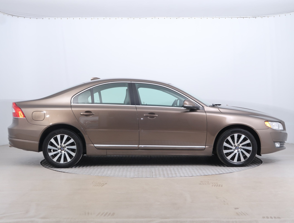 Volvo S80