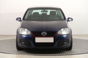 Volkswagen Golf - 2004