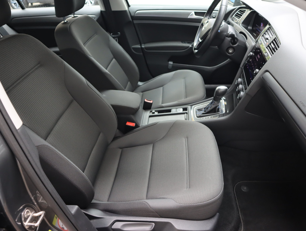 Volkswagen e-Golf