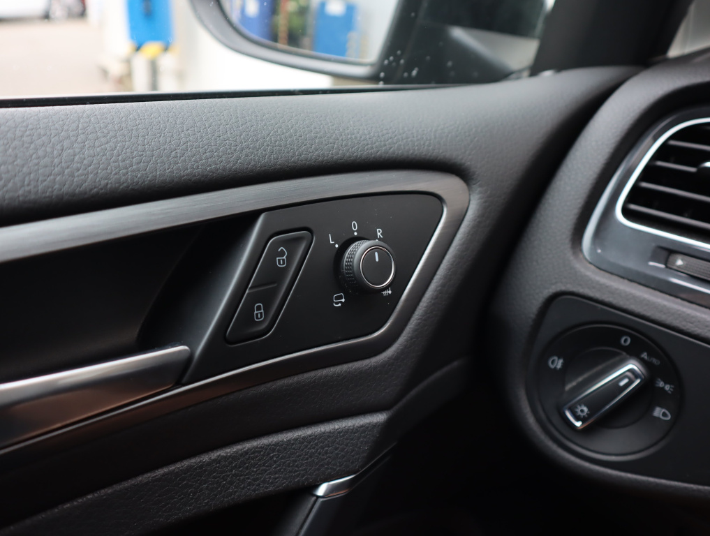 Volkswagen e-Golf