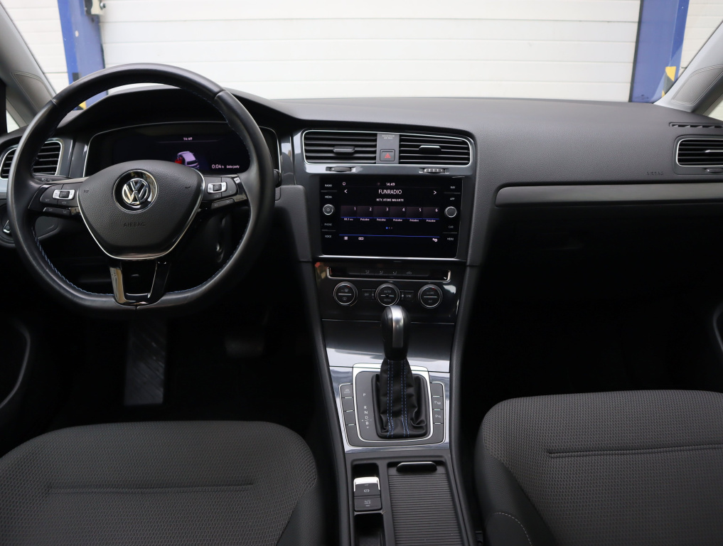 Volkswagen e-Golf