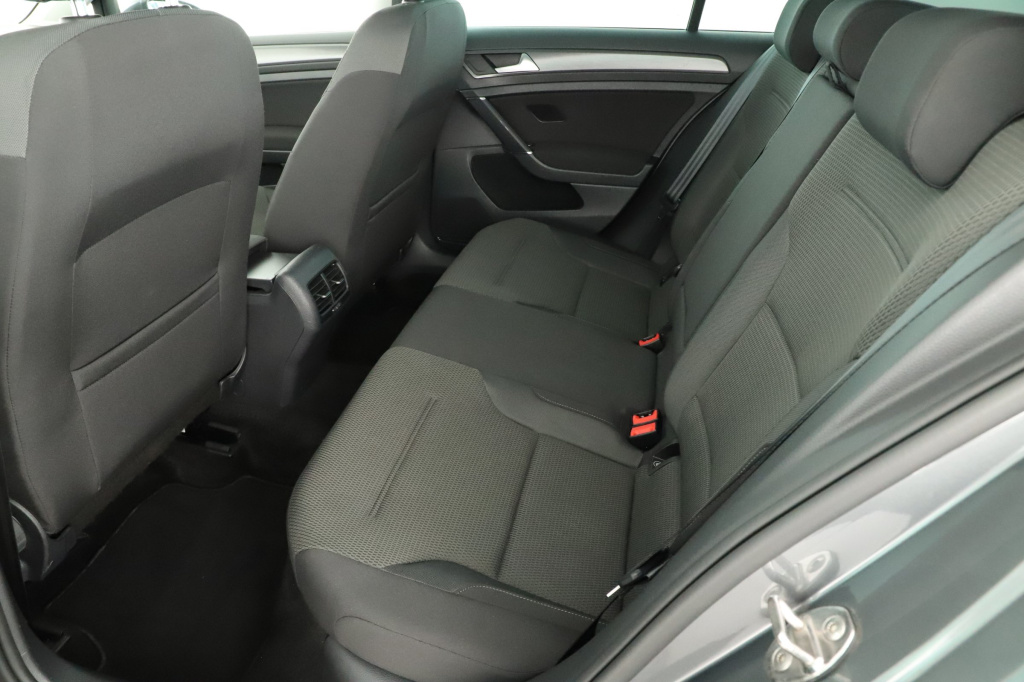 Volkswagen e-Golf