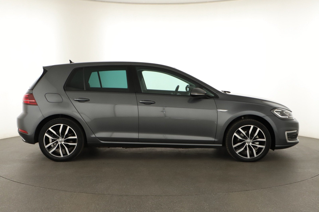 Volkswagen e-Golf